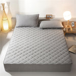 Cotton Thicken Quilted Mattress Cover King Quilted Bed Sheet Anti-Bacteria Mattress Topper Air-Permeable Customizable