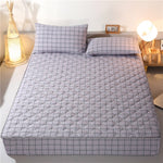 Cotton Thicken Quilted Mattress Cover King Quilted Bed Sheet Anti-Bacteria Mattress Topper Air-Permeable Customizable